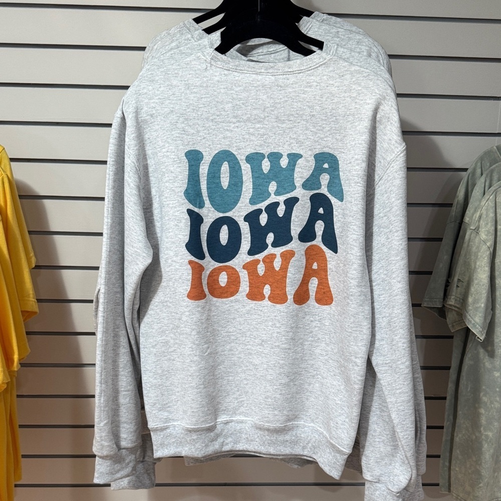 Gray Iowa Graphic Crewneck Sweatshirt